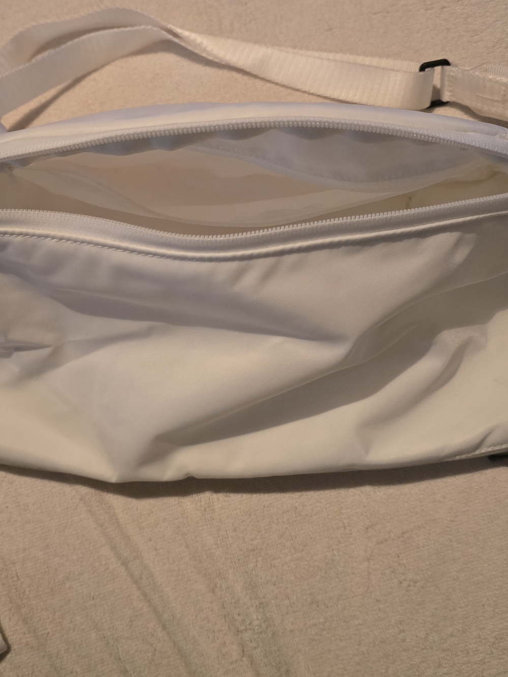 Lululemom White All Hours Belt Bag Nwt